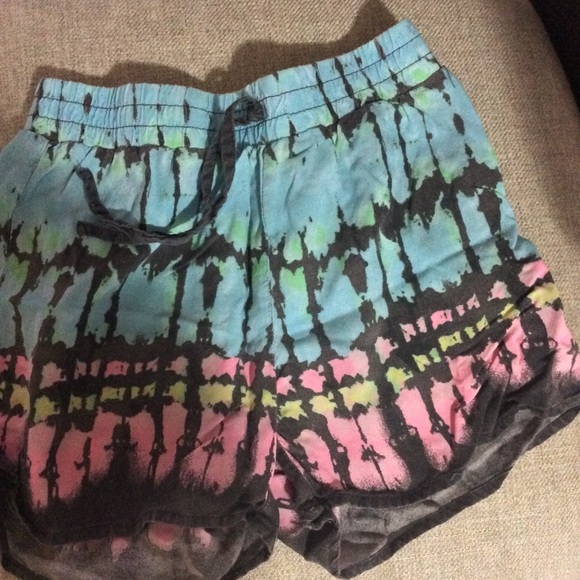 Tie die girls shorts bundle me✅✅ - Picture 2 of 3